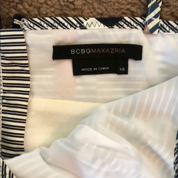 BCBG top! - Picture 2 of 3